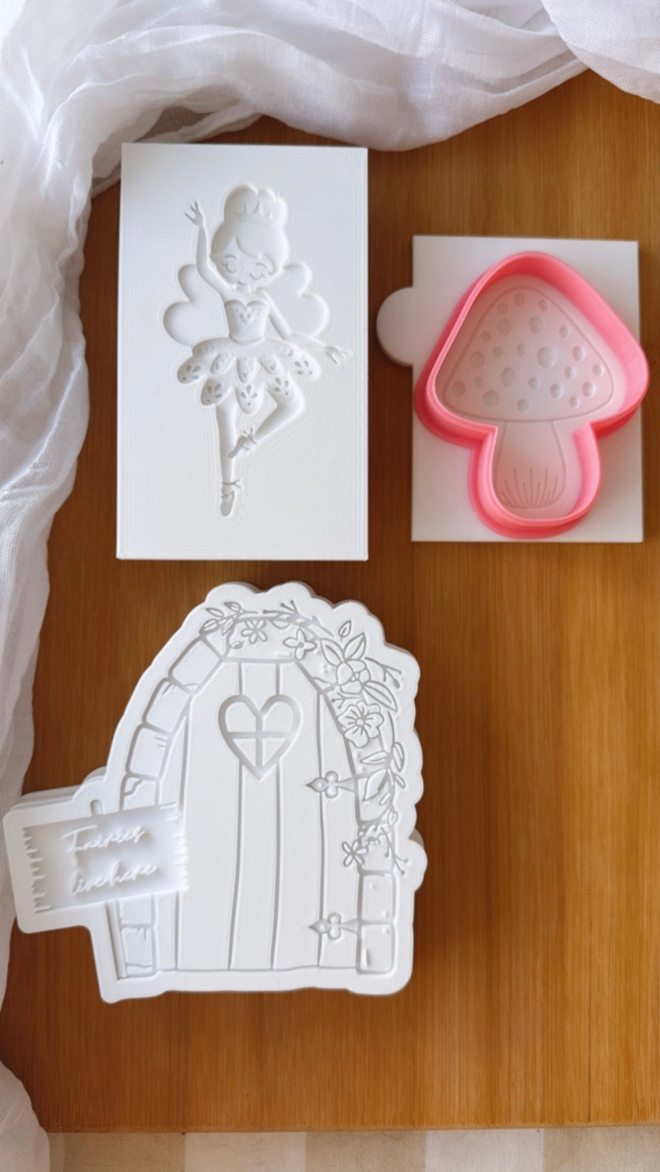 DESTASH Stamp and Cutters - Set 43